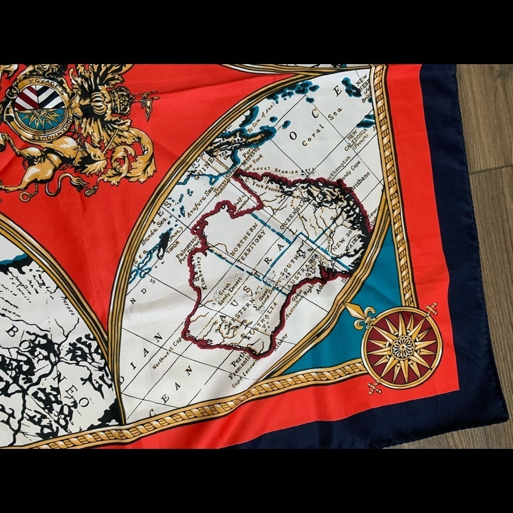 Scarf - Picture 6 of 8